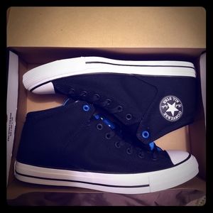 Converse sneakers NWT